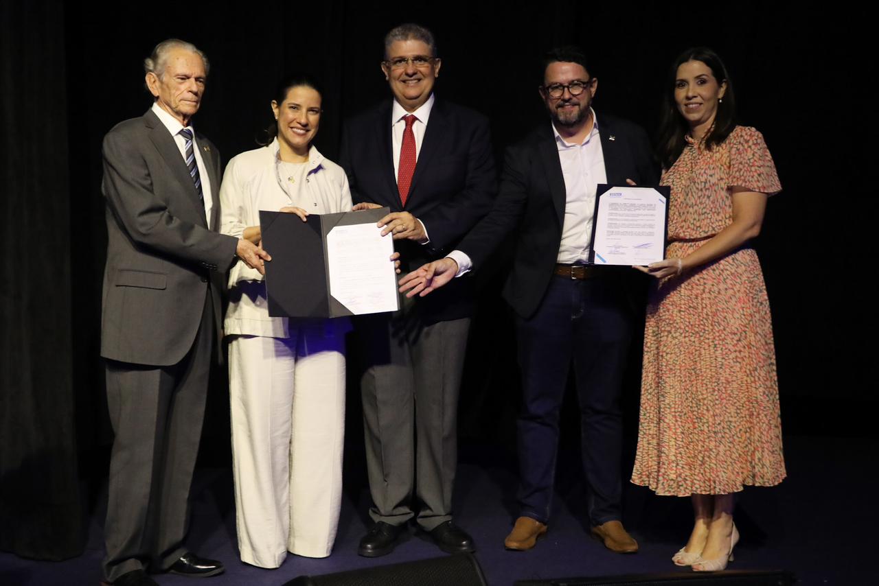 Governadora Raquel Lyra prestigia solenidade em comemoração aos 80 anos do Senai Pernambuco