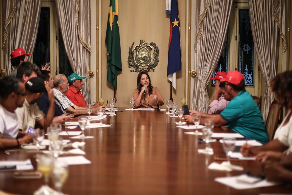 Governadora Raquel Lyra recebe representantes do MST e dialoga sobre demandas do campo