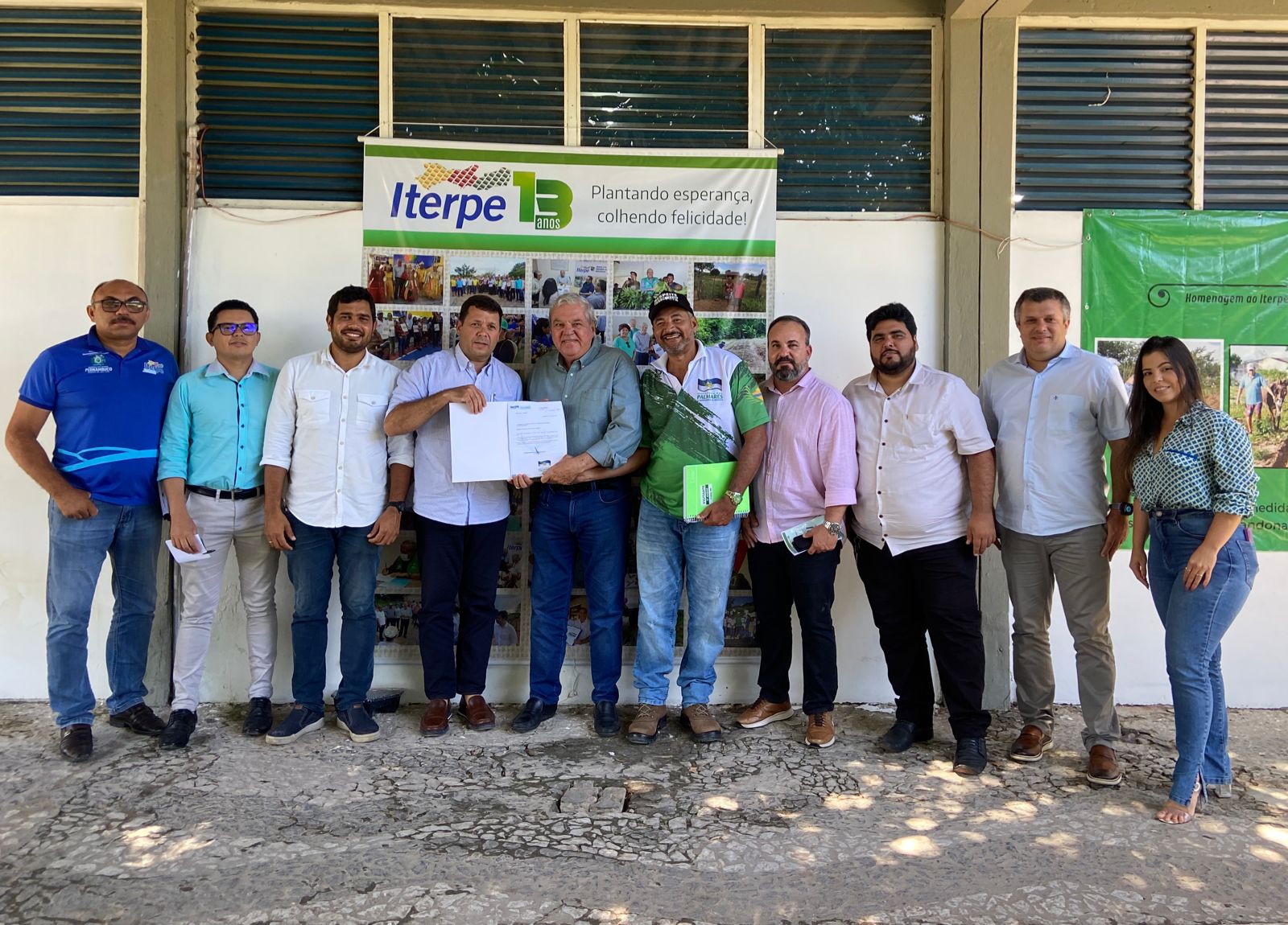 Presidente do Iterpe Henrique Queiroz, e sua equipe, recebem o prefeito de Palmares Júnior de Beto