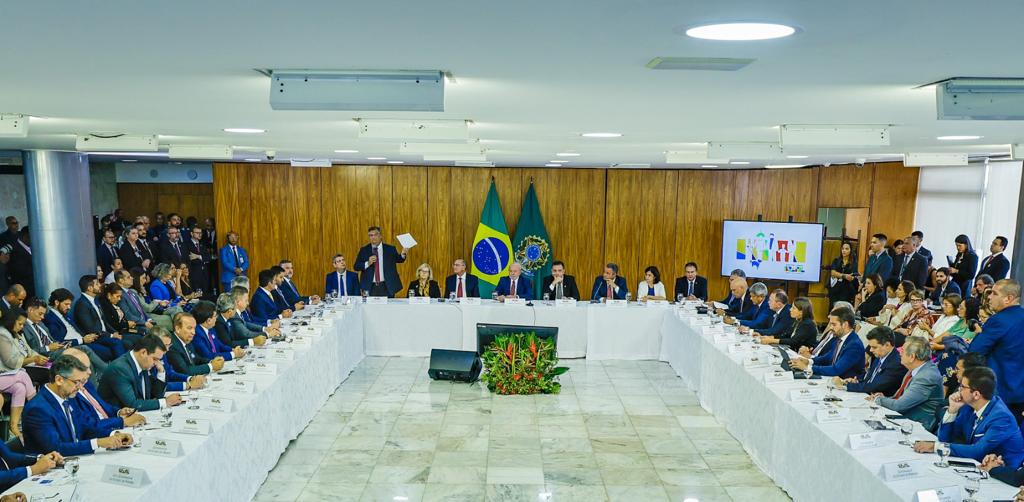 Governadora Raquel Lyra participa de reunião com o presidente Lula sobre violência nas escolas