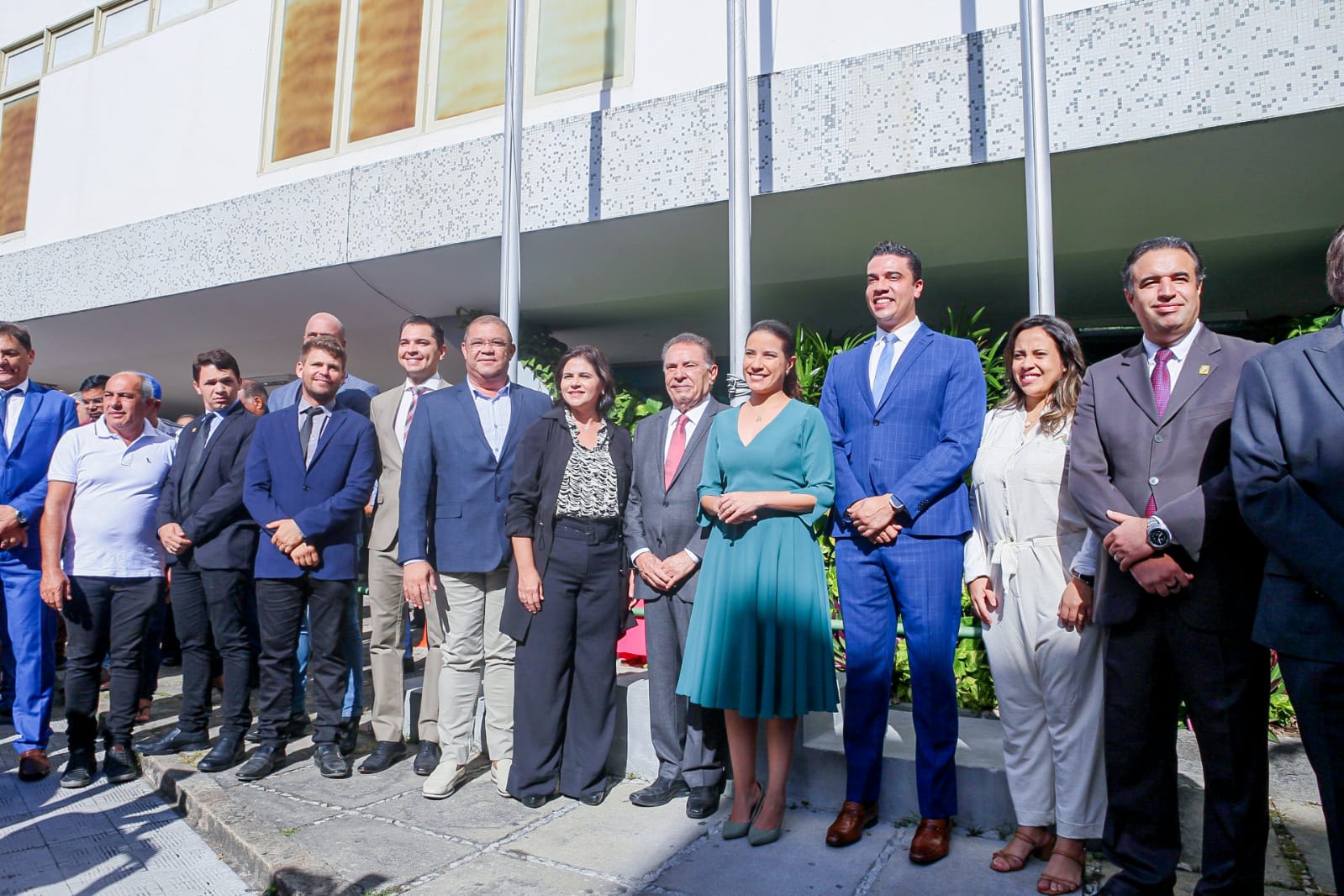 Prefeito Rodrigo Pinheiro recebe a governadora Raquel Lyra nas comemorações dos 166 anos de Caruaru