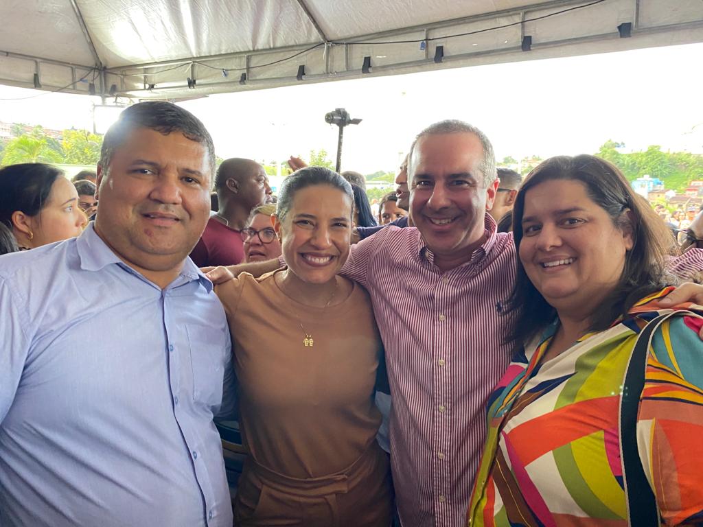 Prefeito de Ribeirão, Marcello Maranhão e vice Carol Jordão acompanham Raquel Lyra em Escada