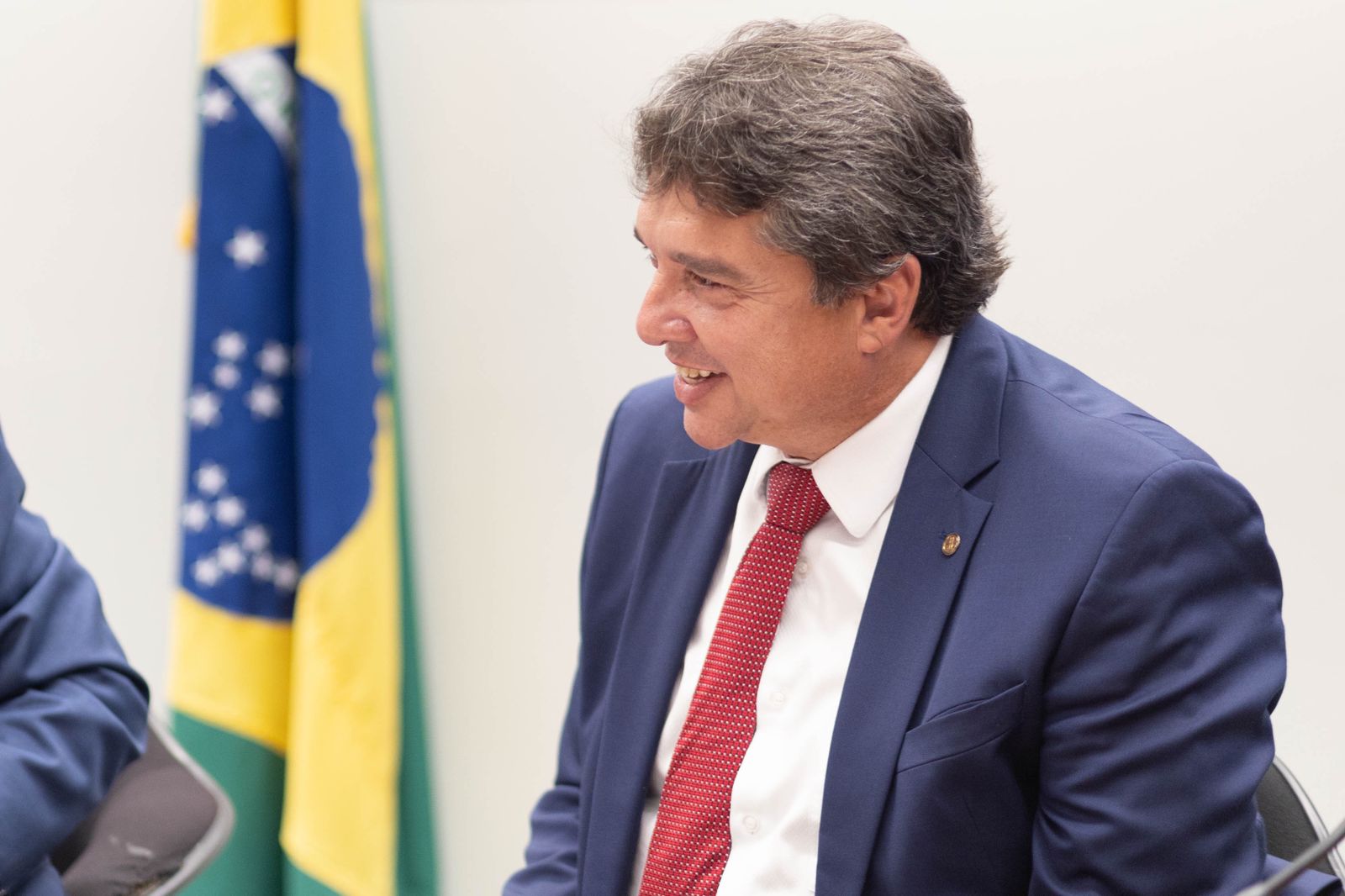 Guilherme Uchoa Jr reafirma compromisso com os pernambucanos e retira sua candidatura para o TCE-PE