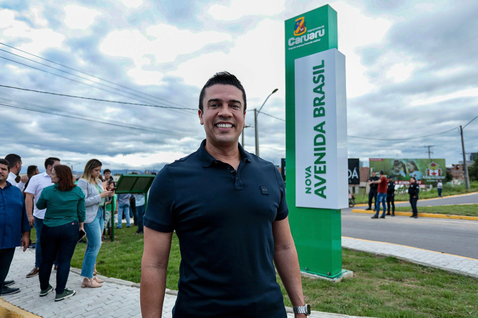 Rodrigo Pinheiro fortalecido após uma série de inaugurações para a população de Caruaru