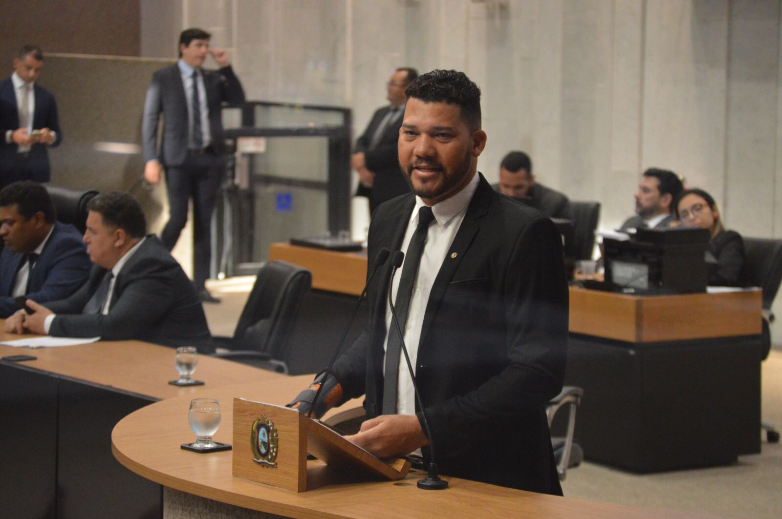 Deputado Abimael Santos cobra melhorias para a PE-075, visando a segurança e o desenvolvimento regional