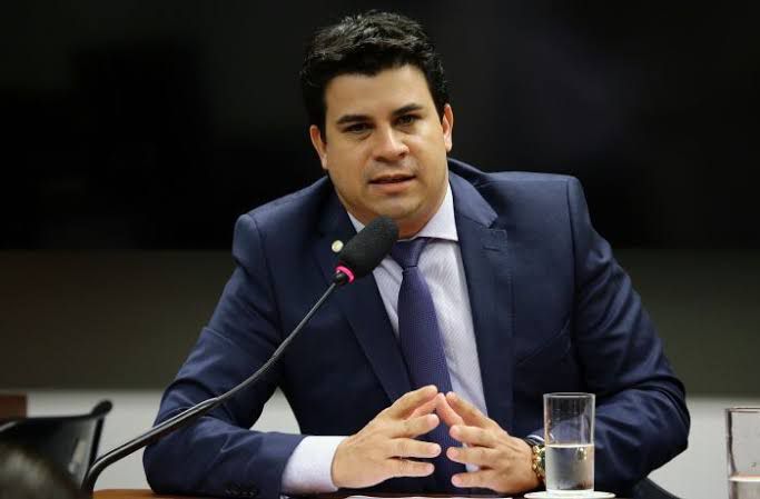 CARLOS VERAS: PRIMEIRO AGRICULTOR FAMILIAR ELEITO DEPUTADO FEDERAL DA HISTÓRIA DE PERNAMBUCO