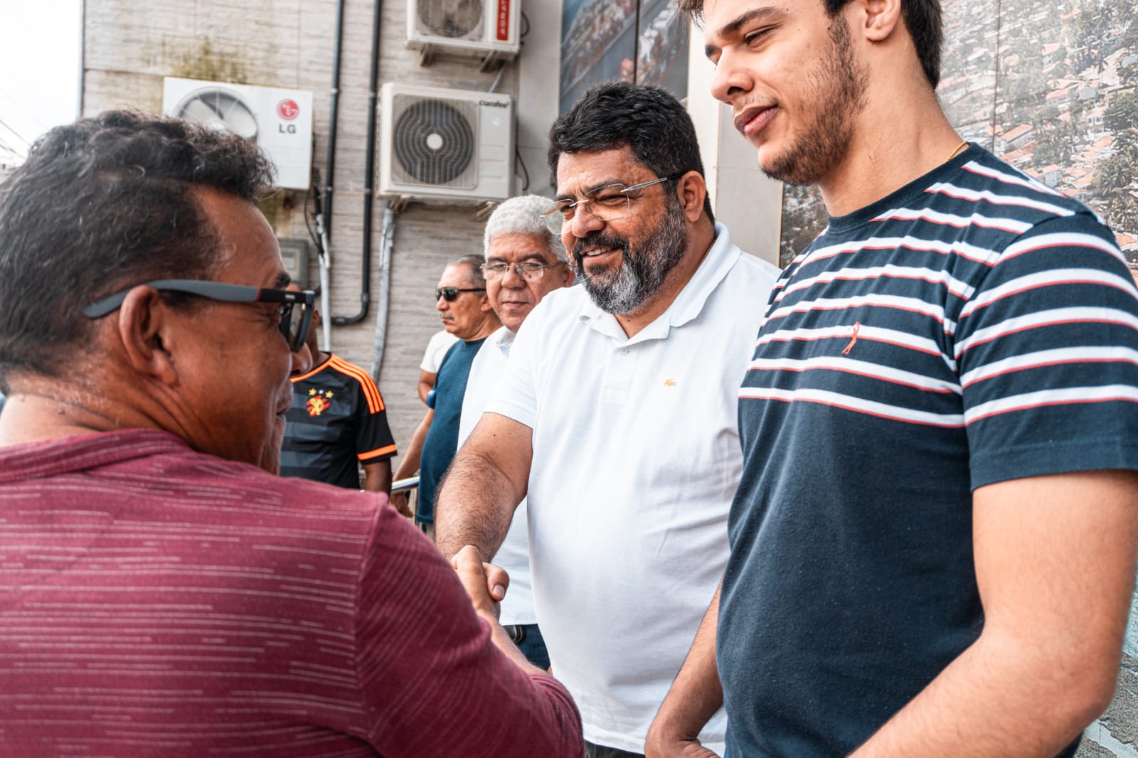 Presidente e vice da Câmara do Ipojuca recebem trabalhadores de Porto de Galinhas e se solidarizam com manifestantes