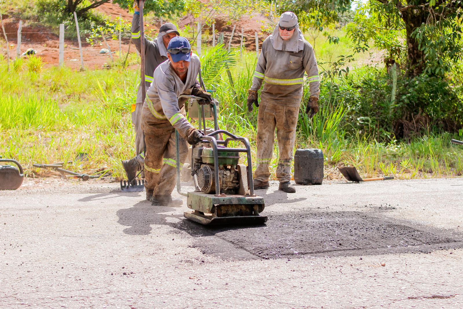 Governo do Estado atende solicitação de Jeferson Timóteo e inicia operação Tapa Buraco, na PE-28.