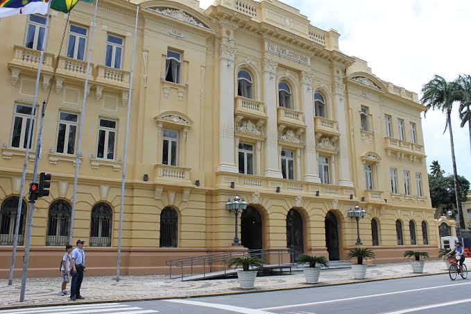 Governo do estado divulga tabela de pagamento retroativo do piso salarial dos Professores da rede Pública Estadual de Ensino