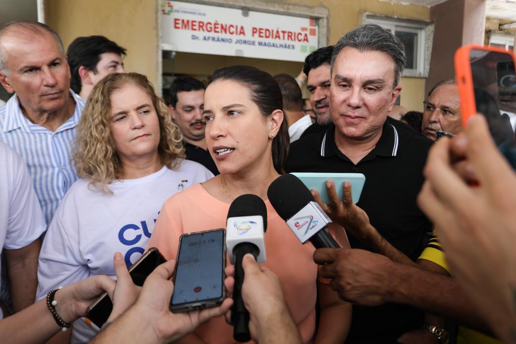 Governadora Raquel Lyra acompanha mutirão de cirurgias eletivas no Hospital José Fernandes Salsa, em Limoeiro