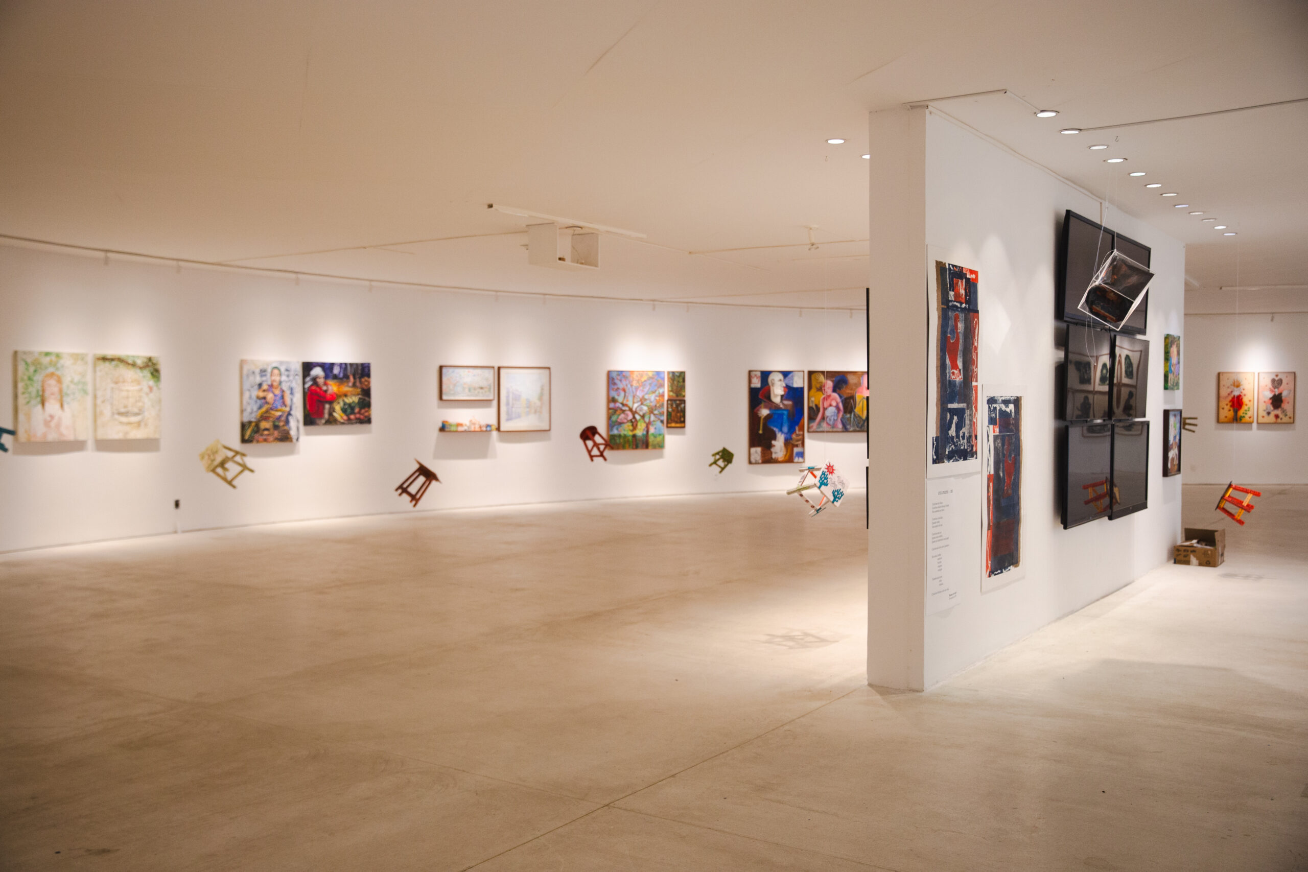 Exposição “Elas Pintam o 7” desembarca na Galeria Janete Costa, no Parque Dona Lindu