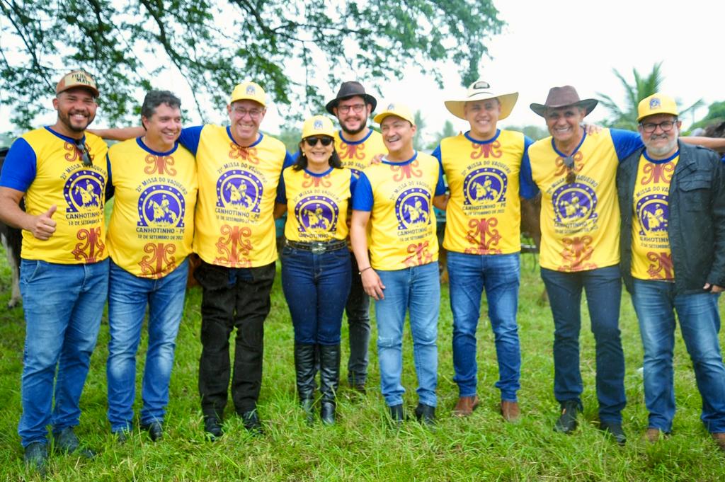 Com mais de 5 mil participantes, 21ª Missa do Vaqueiro de Canhotinho reúne fé, tradição popular e política