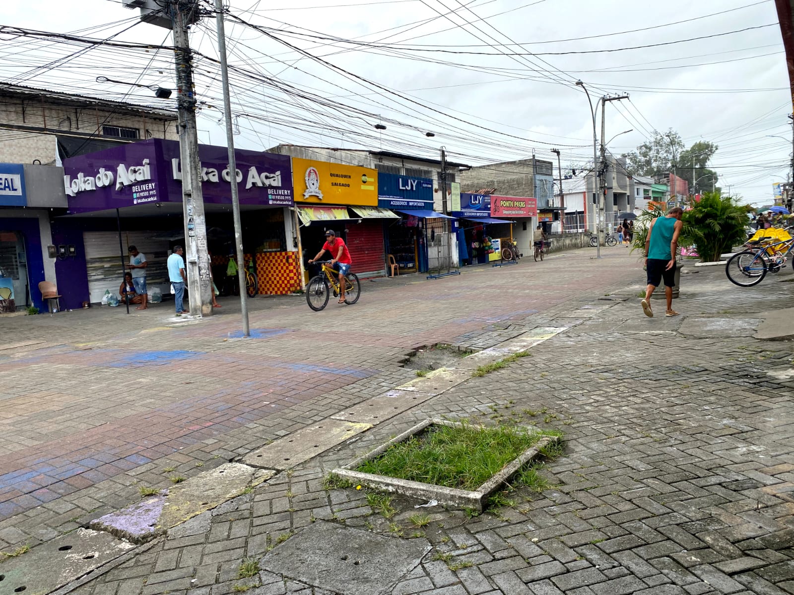 Prefeitura do Cabo realiza ordenamento no centro de Ponte dos Carvalhos