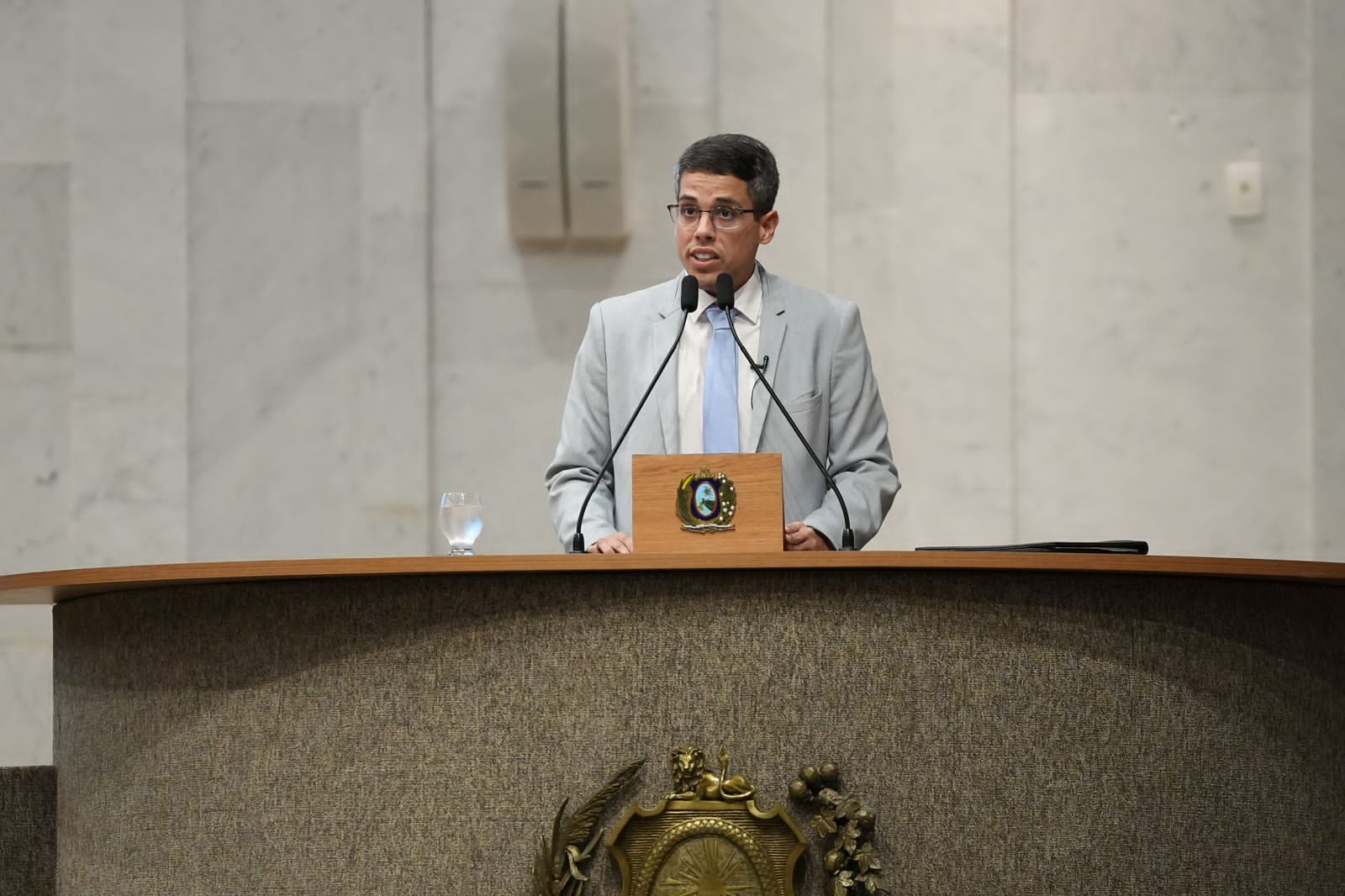 Jarbas Filho propõe isenção da taxa de inscrição em vestibulares para alunos da rede pública