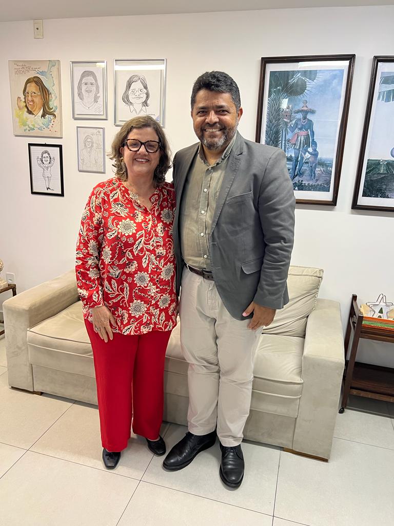 “Tratamos do futuro político deste importante município”, afirma senadora Tereza Leitão em encontro com presidente da Câmara de Ipojuca