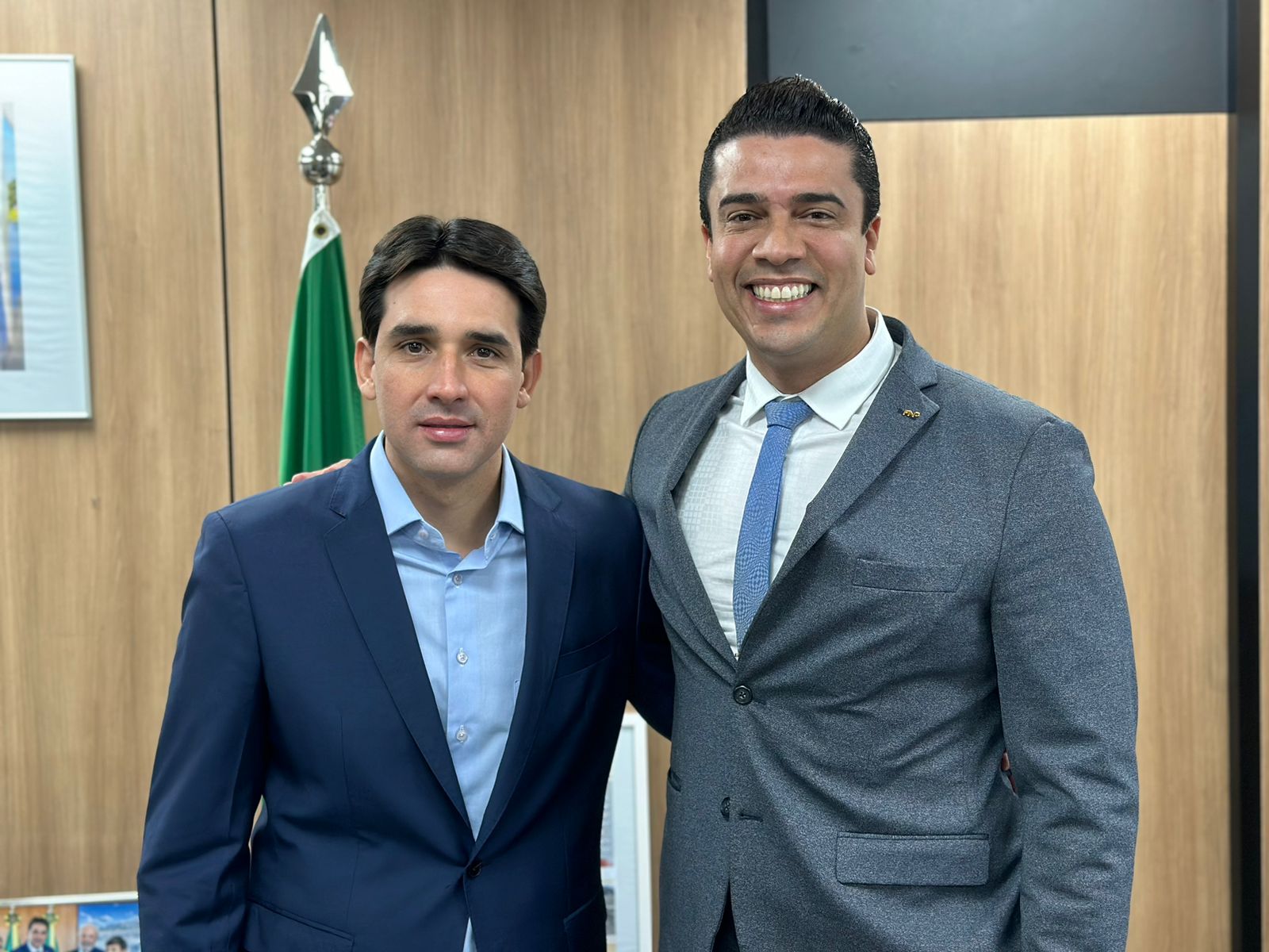 Prefeito Rodrigo Pinheiro e Ministro Silvio Costa Filho tratam do aeroporto de Caruaru