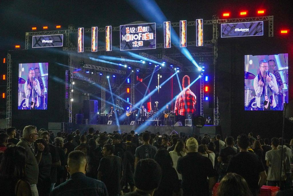 Pátio de Forró dá lugar a muito rock e a show de motos na primeira noite do MotoFest 2023