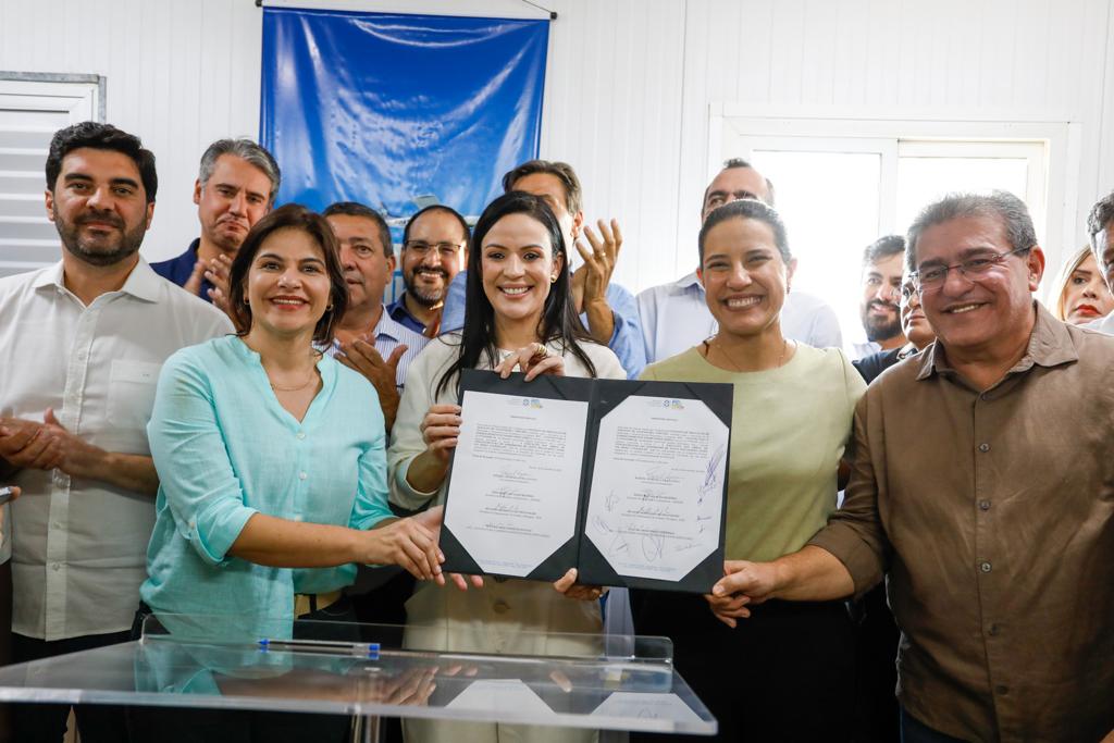 Governadora Raquel Lyra assina ordem de serviço para requalificação do Aeroporto de Serra Talhada