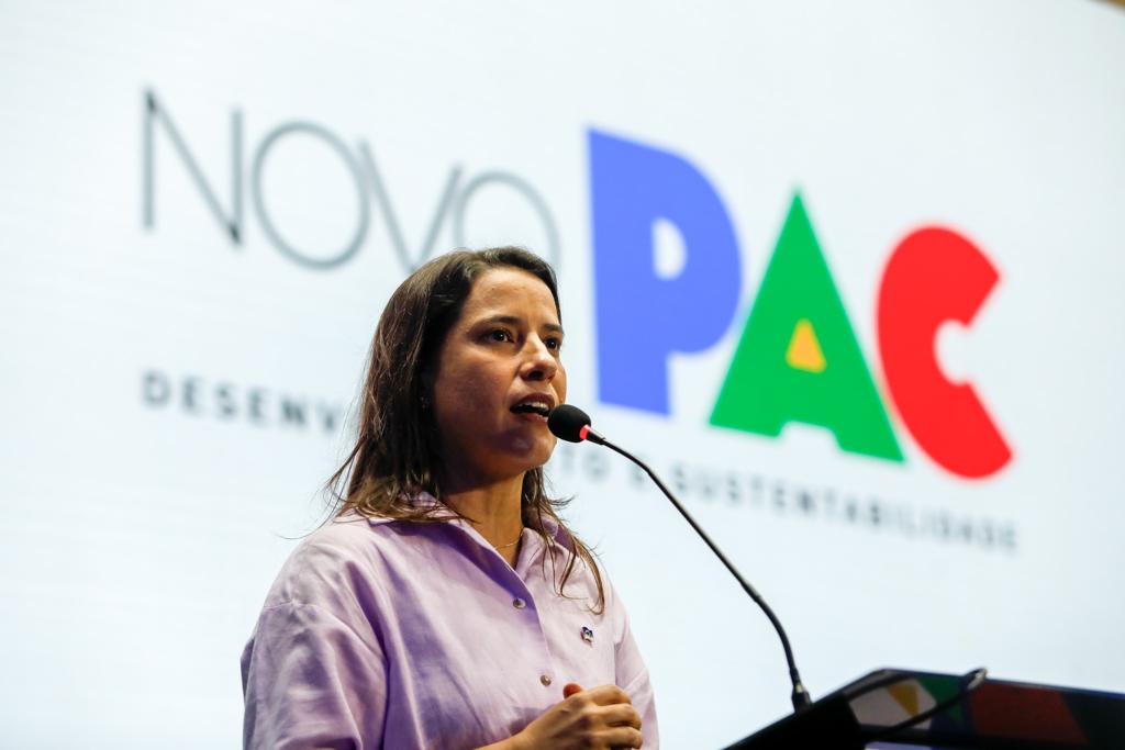 Governadora Raquel Lyra participa do lançamento regional do PAC com o ministro da Casa Civil, Rui Costa,Programa atende a nove eixos considerados estratégicos para Pernambuco