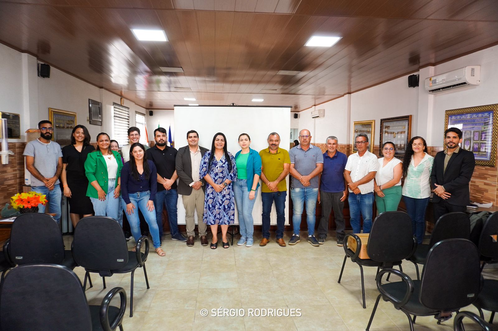 Apesar das baixas dos repasses federais a administração da prefeita Dra Cátia tem seguido firme e forte com os compromissos em dias do município de Jataúba