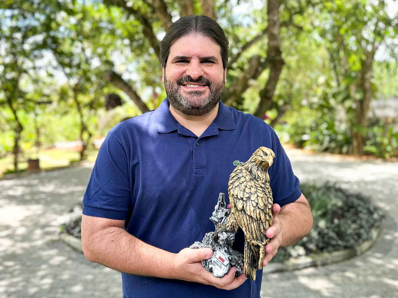 Labanca recebe prêmio Águia Dourada como um dos melhores prefeitos do Brasil