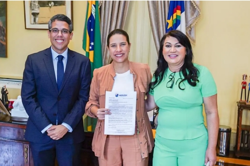 Raquel Lyra recebe a Prefeita Eliane Soares, de Santa Cruz