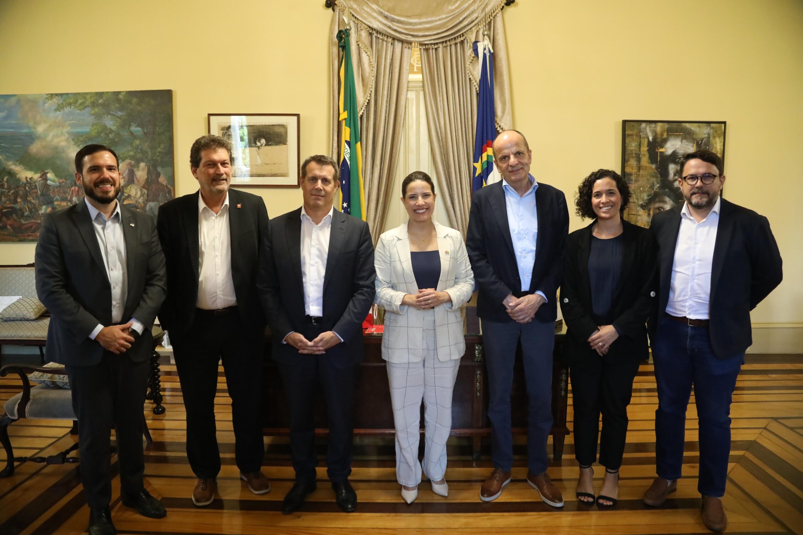 Governadora Raquel Lyra recebe embaixador da Suíça, Pietro Lazzeri