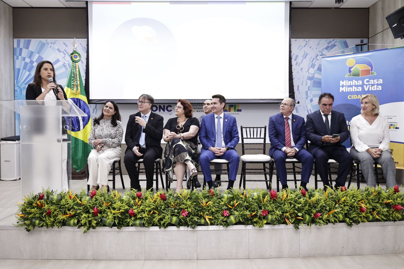 No lançamento do Minha Casa Minha Vida Cidades, em Brasília, governadora Raquel Lyra destaca avanços da política habitacional em Pernambuco