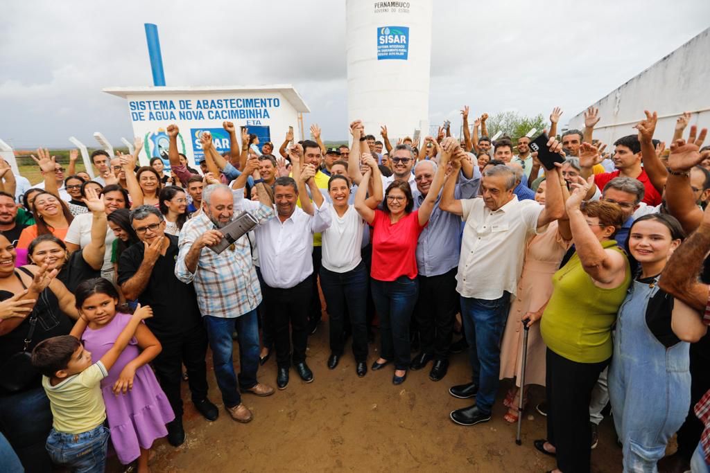 Em Tuparetama, governadora Raquel Lyra inaugura sistemas de abastecimento que levam água encanada para famílias da Zona Rural