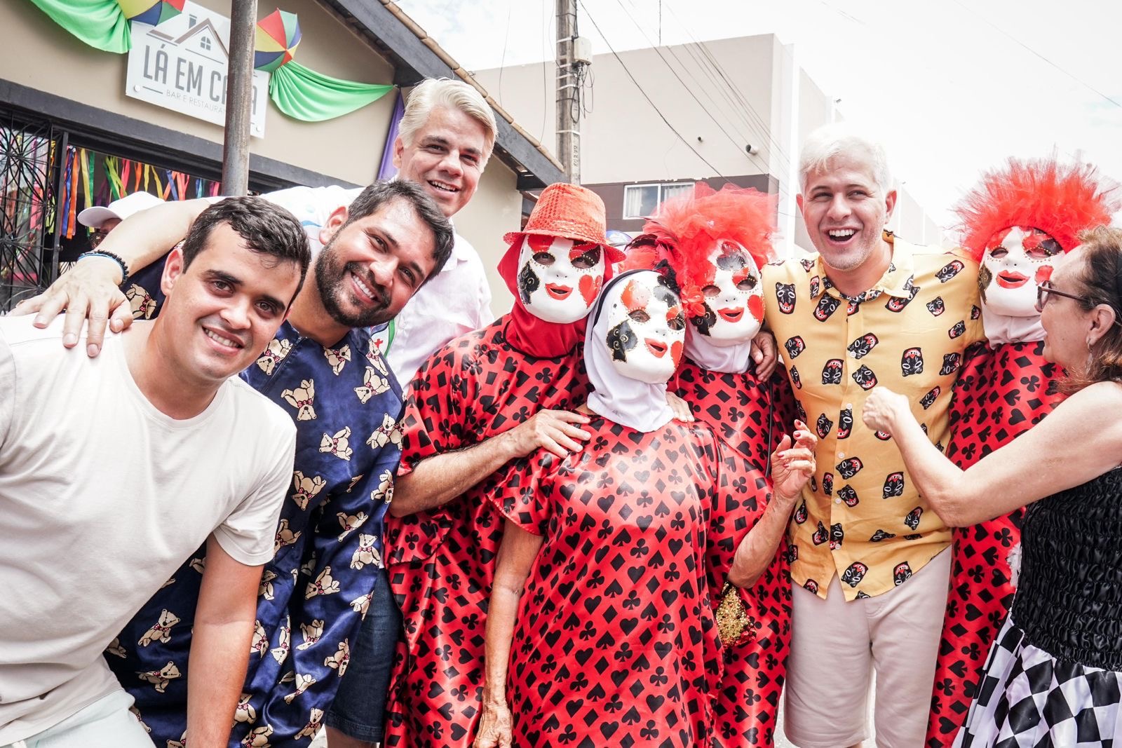 Pedro Campos acompanha carnaval no interior de Pernambuco