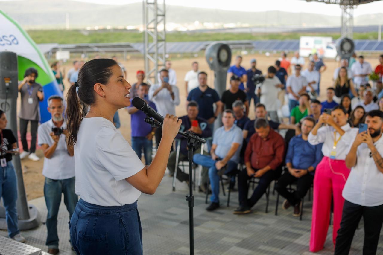 Governadora Raquel Lyra inaugura usina de autoprodução de energia solar para abastecer unidades da Compesa