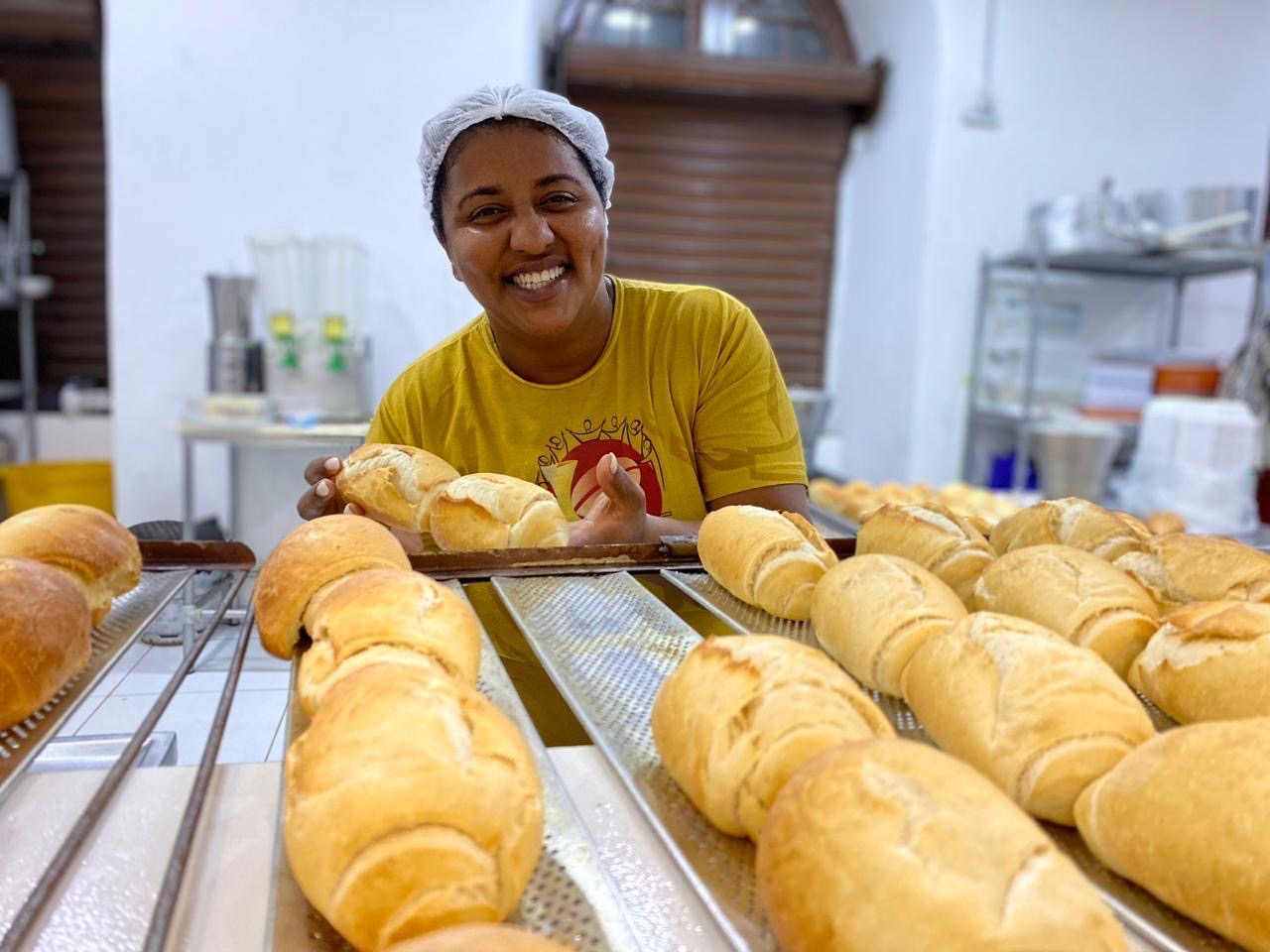 Solidariedade une Compesa à Casa do Pão