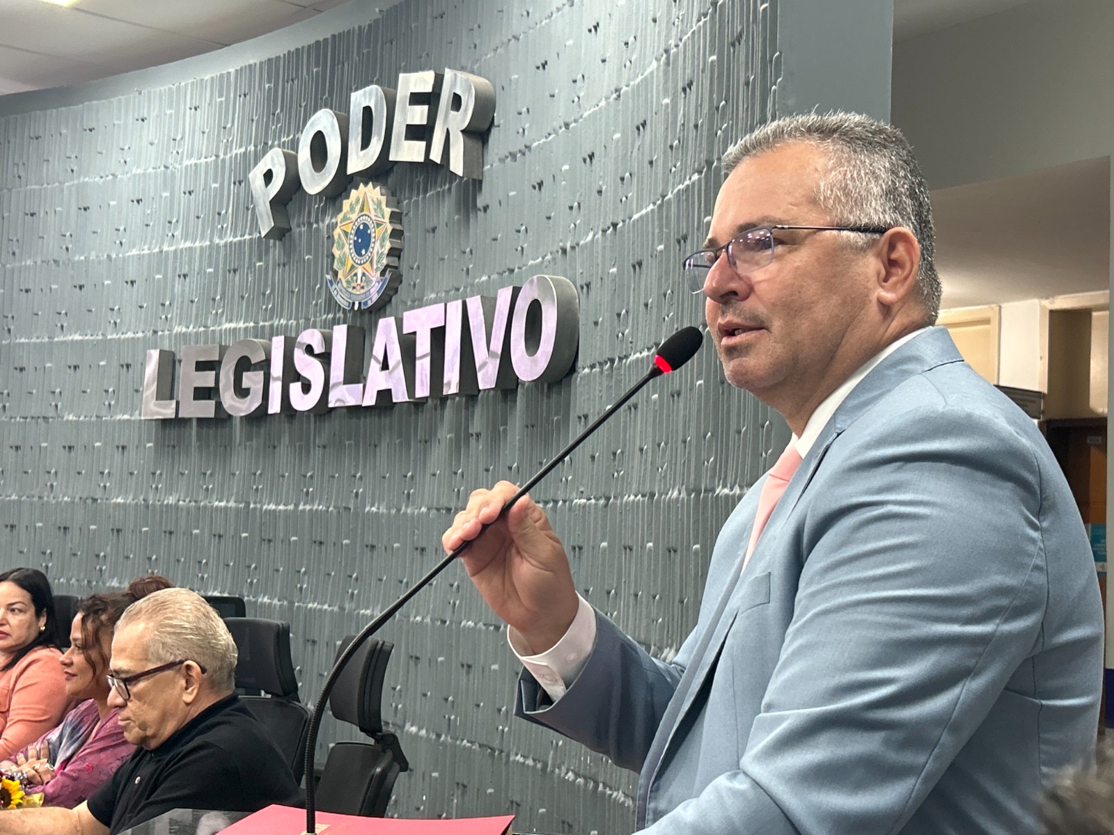 Botão do Pânico: Projeto do presidente da Câmara do Cabo, Ricardinho, é sancionado pelo Executivo