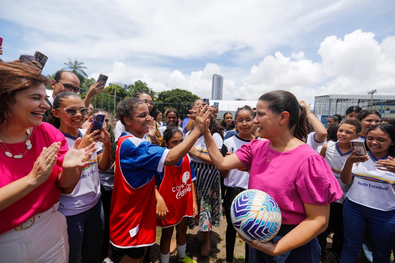 Governadora Raquel Lyra sanciona lei que institui a Política Estadual de Apoio e Incentivo às Mulheres no Esporte