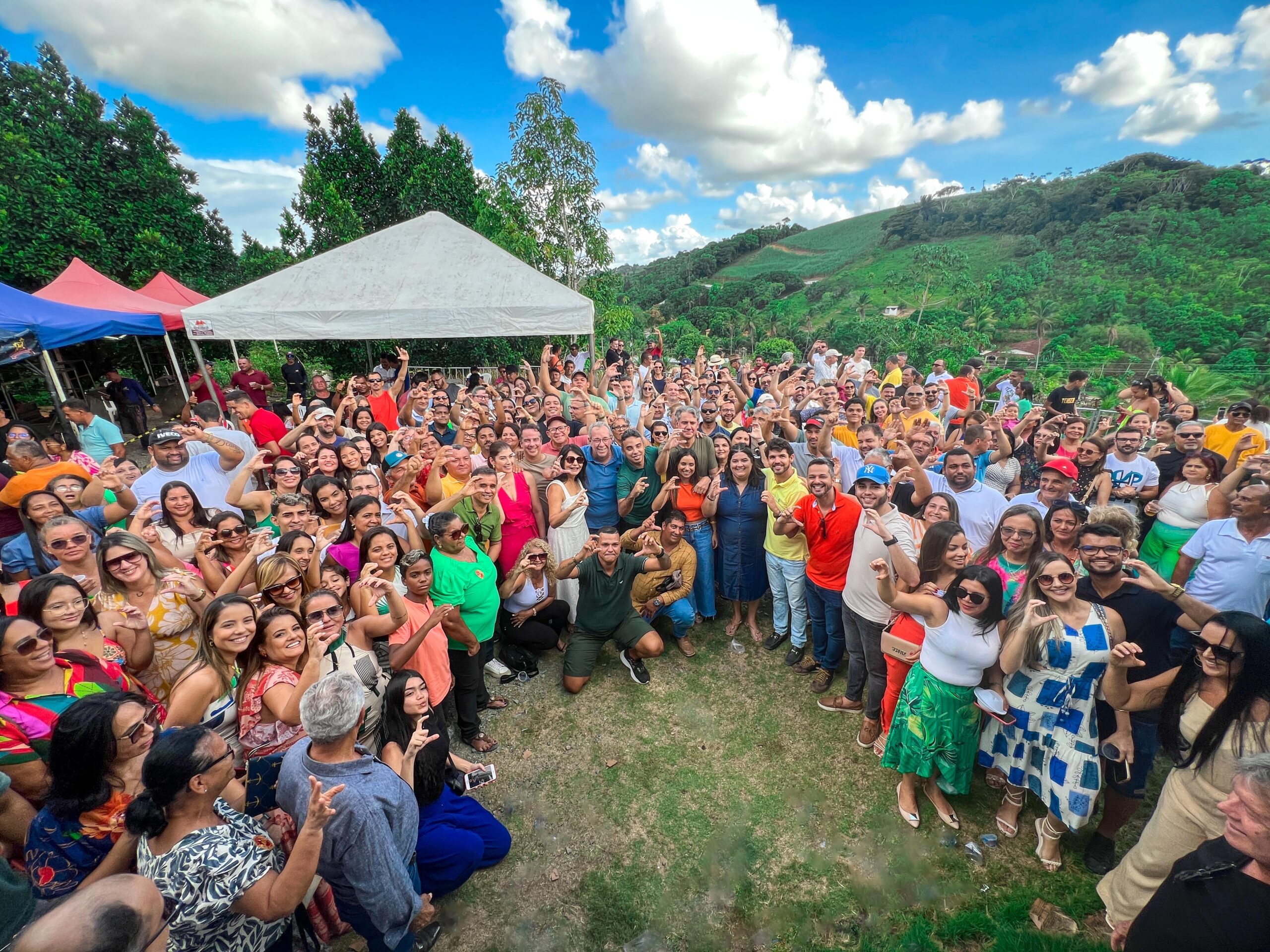 PREFEITO MARCELLO MARANHÃO COMEMORA SEU ANIVERSÁRIO JUNTO COM O POVO.