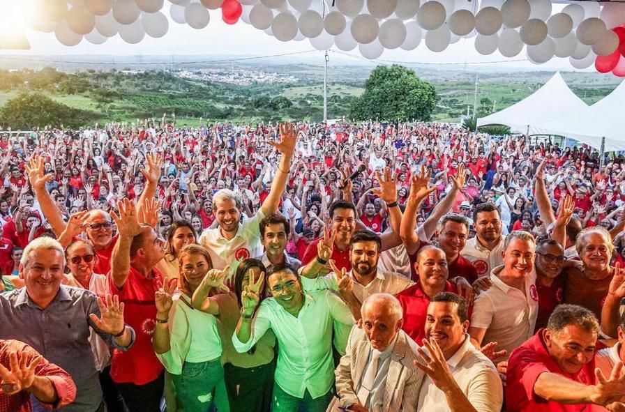 Maior ato político de filiação partidária da história de Angelim foi realizado neste sábado (18) pelo pré-candidato Caíque