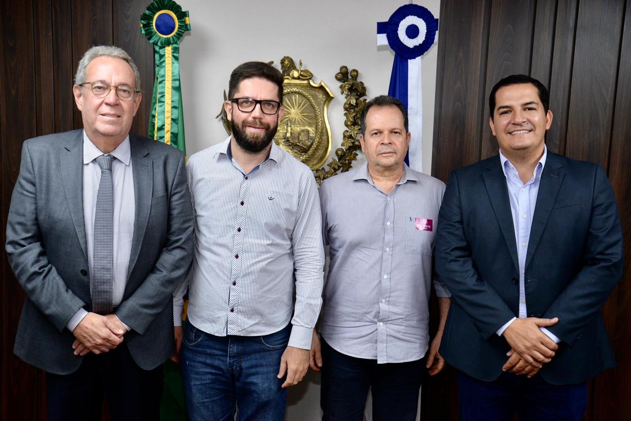 Álvaro Porto e Dannilo Godoy apóiam pré-candidatura de Dr. Romão a prefeito de Correntes