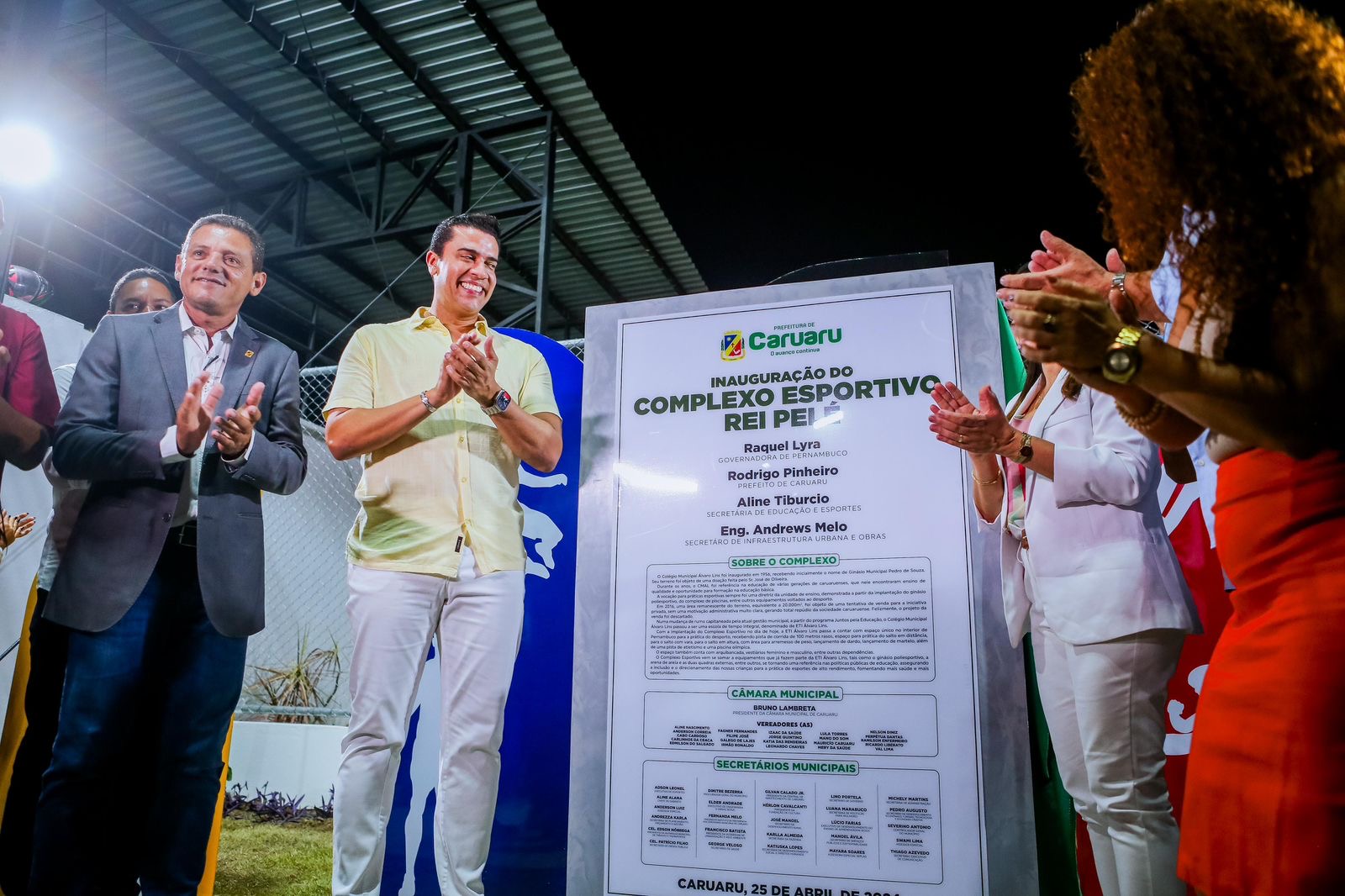 Em Caruaru, Rodrigo Pinheiro inaugura o maior complexo olímpico de escola municipal do Norte/Nordeste