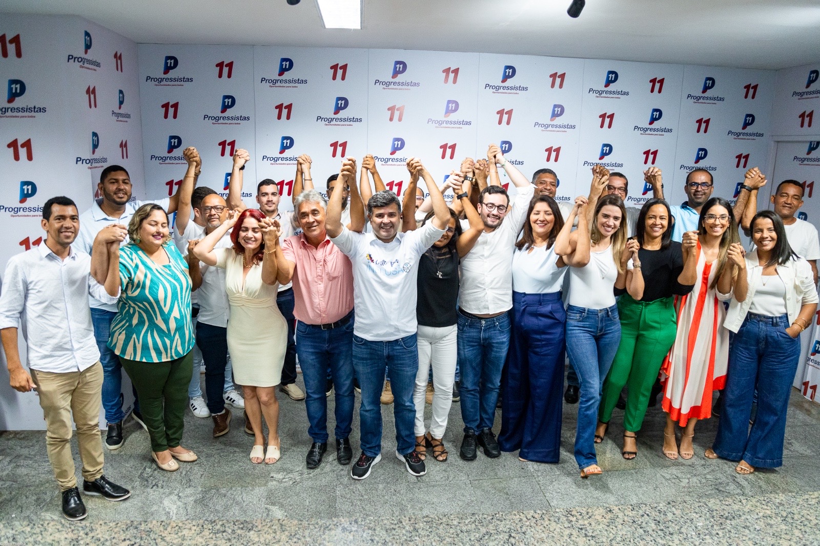 Prefeito de Moreno, Edmílson Cupertino, traz novos vereadores para o PP e consolida a maior frente política da história da cidade
