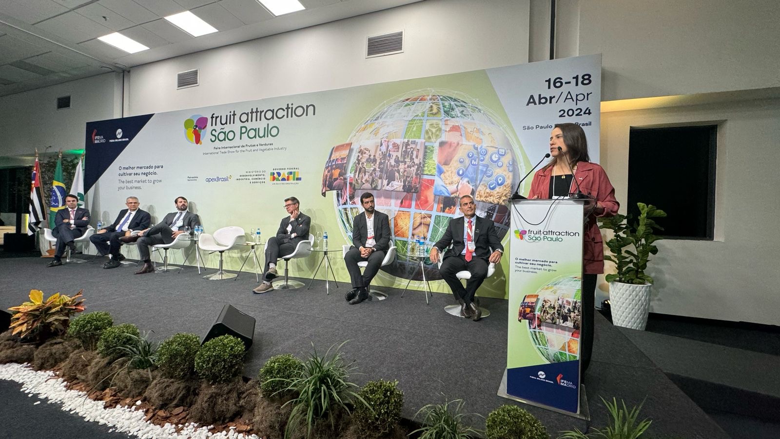 Governadora Raquel Lyra destaca capacidade de exportação de Pernambuco durante feira internacional de frutas e hortaliças em São Paulo