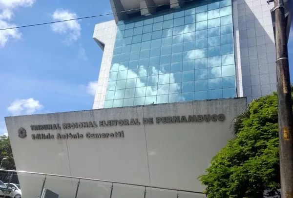 Tribunal Regional Eleitoral de Pernambuco pune perfis do Instagram por Propaganda Eleitoral Antecipada, Desinformação e FakeNews