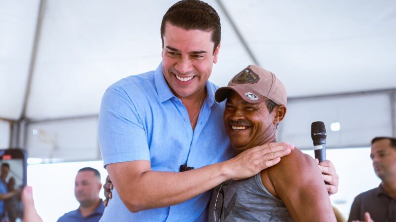 Prefeito Rodrigo Pinheiro entrega segunda etapa do canal José Carlos de Oliveira e transforma vida dos moradores do bairro