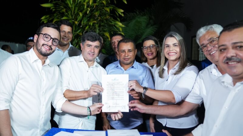 Liderados por Eduardo da Fonte, Progressistas de Pernambuco assinam Termo de Compromisso com as Famílias e as Pessoas com Transtorno do Espectro Autista (TEA)