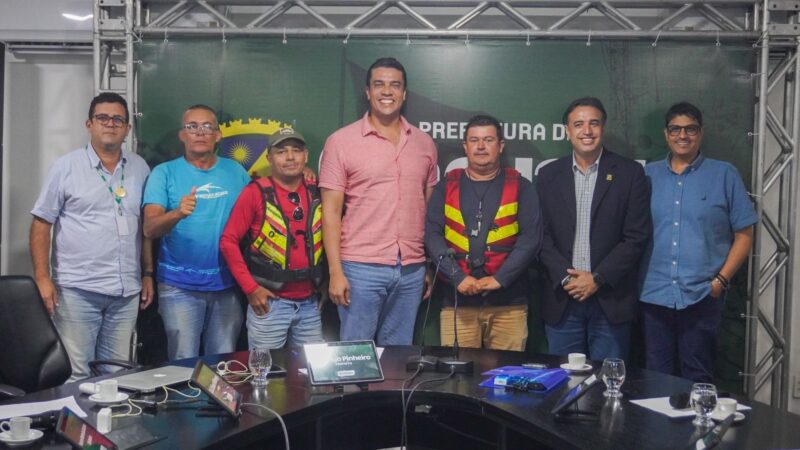 Prefeito Rodrigo Pinheiro recebe mototaxistas e se compromete com demandas da categoria