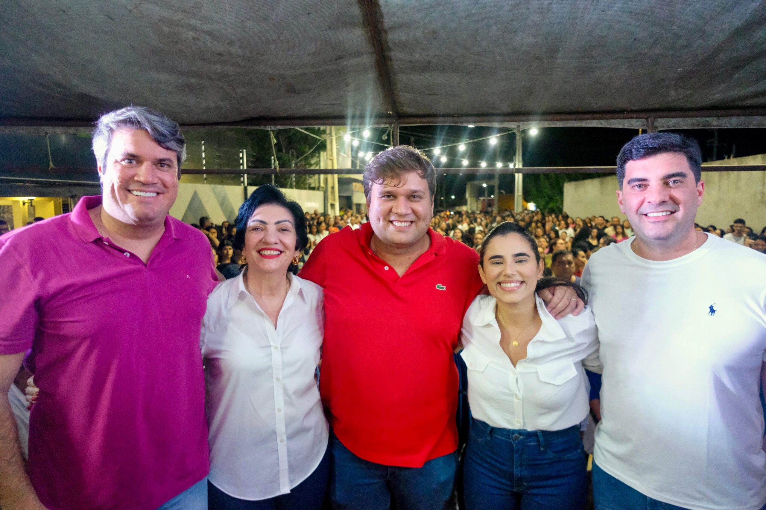 Gustavo Novaes anuncia apoio à reeleição de Rorró Maniçoba em Floresta