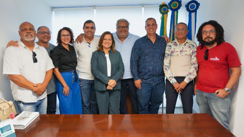 Prefeita do Ipojuca, Célia Sales, garante conquista histórica de enquadramento especial para professores do município