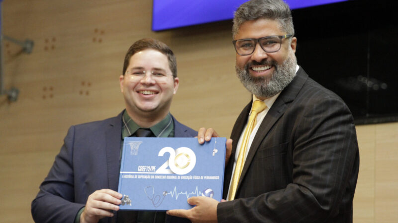 Profissionais de Educação Física são homenageados na Câmara Municipal do Recife