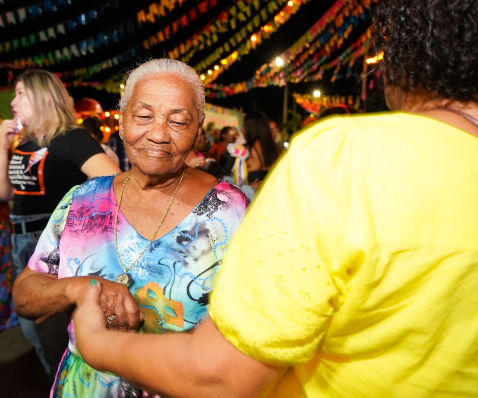 Transforma Petrolina seleciona voluntários para atuar com idosos no Forró do Vovô