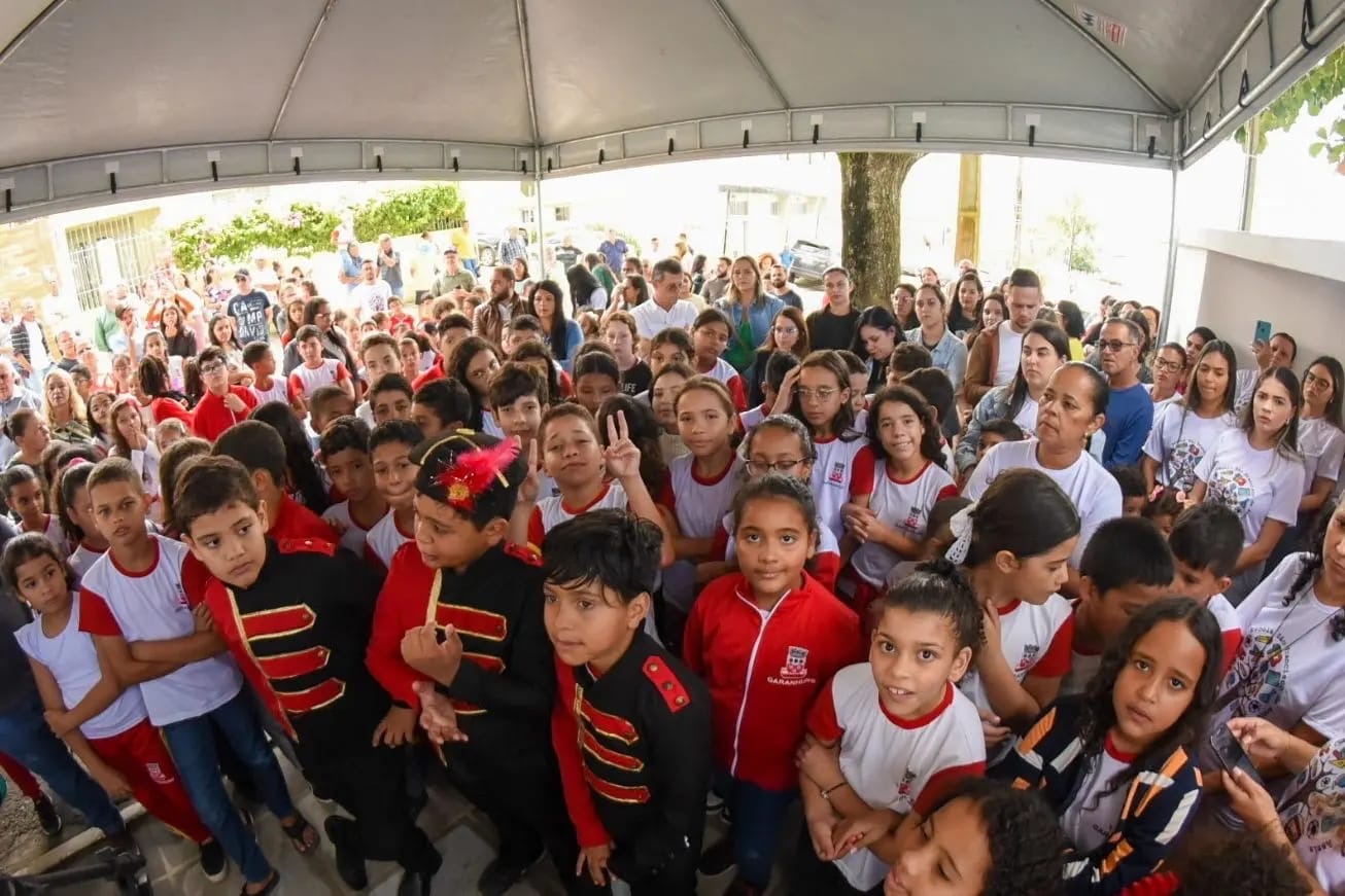 Prefeitura de Garanhuns entrega mais uma requalificação de escola no bairro da Boa Vista