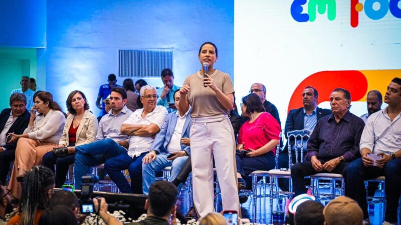 Governadora Raquel Lyra entrega novos ônibus escolares a todos os 184 municípios pernambucanos